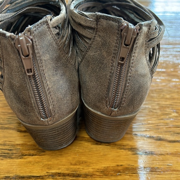 Fergalicious brown booties.  Size 7.  Brown with 2” heel. - Picture 3 of 9